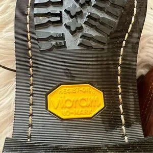 Gokey | Shoes | Gokey Brown Leather Lace Up Vibram Sole  display picture 2